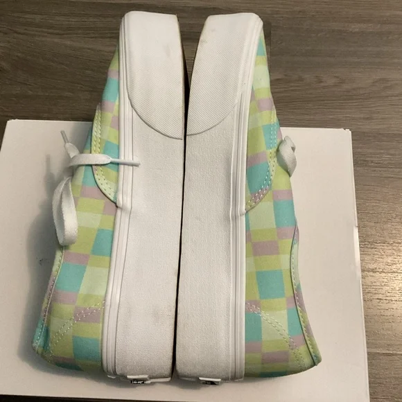 Colorblock Platform Vans - Picture 3 of 5